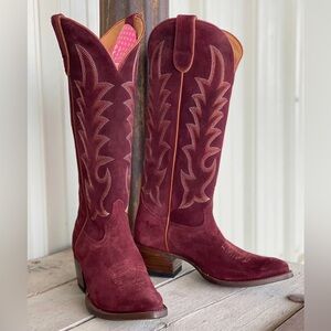 NWT Macie Bean Maroon Cowgirl Boots